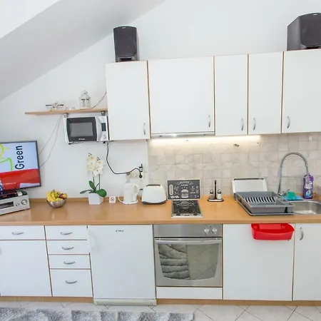 Karla Apartman *